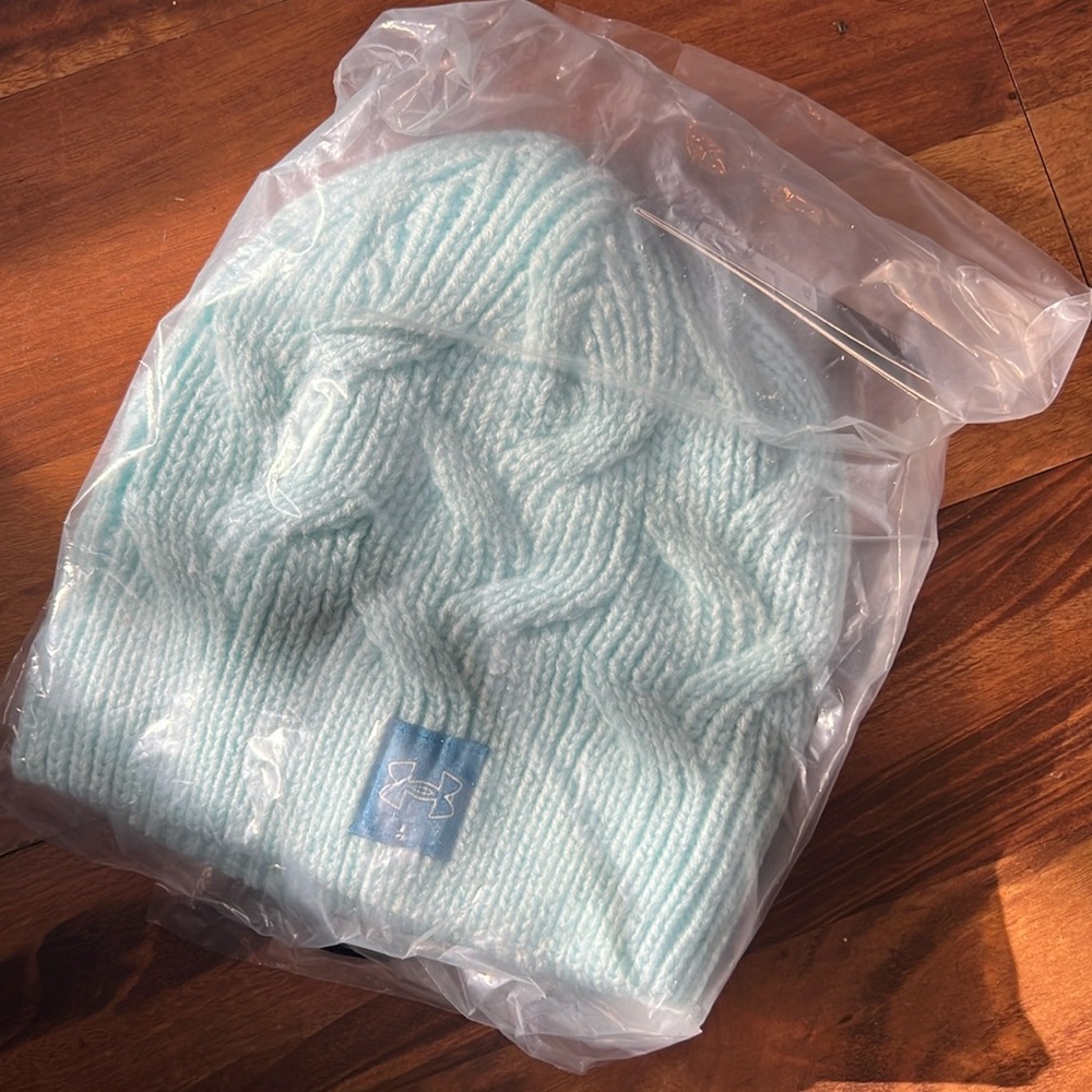 Under Armour Brand women’s hat - One Size Fits Most TEAL